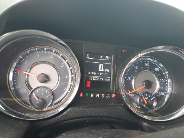 2015 CHRYSLER TOWN & COU 2C4RC1BGXFR602045