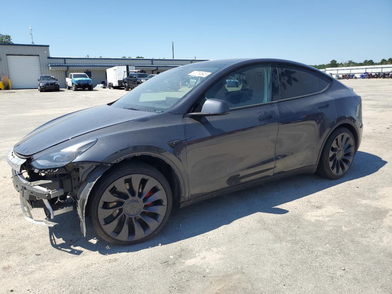 TESLA MODEL Y