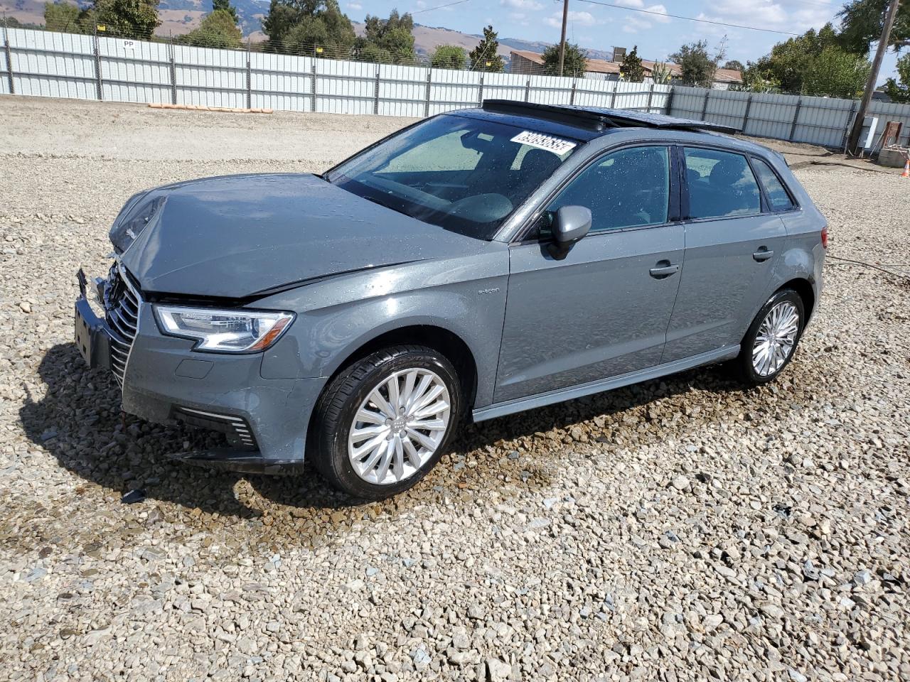 AUDI A3 E-TRON PREMIUM