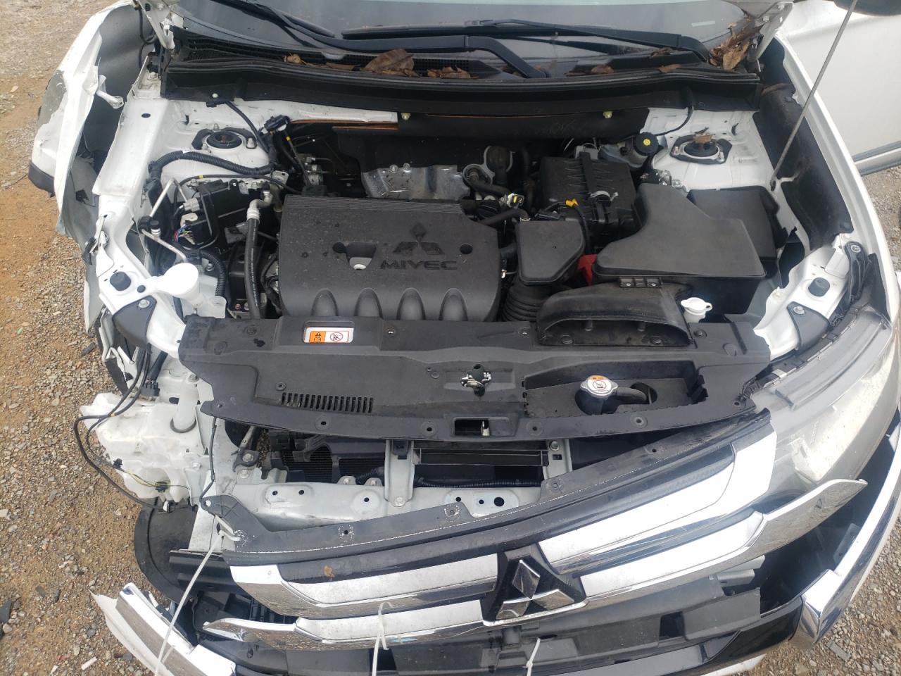 MITSUBISHI OUTLANDER ES