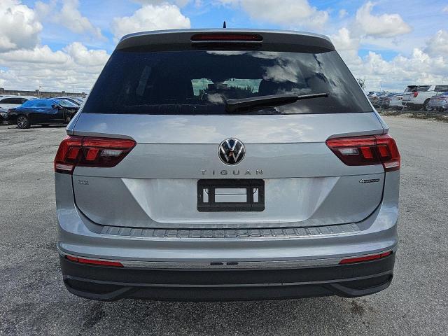 2022 VOLKSWAGEN TIGUAN SE 3VV2B7AX1NM156027