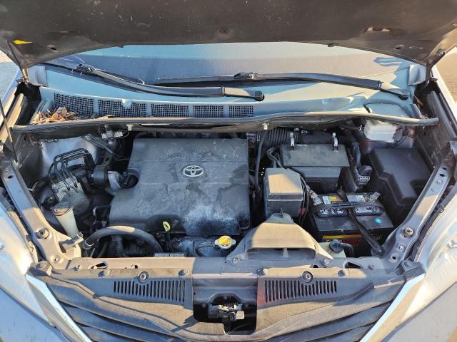 2013 TOYOTA SIENNA LE #3278660948