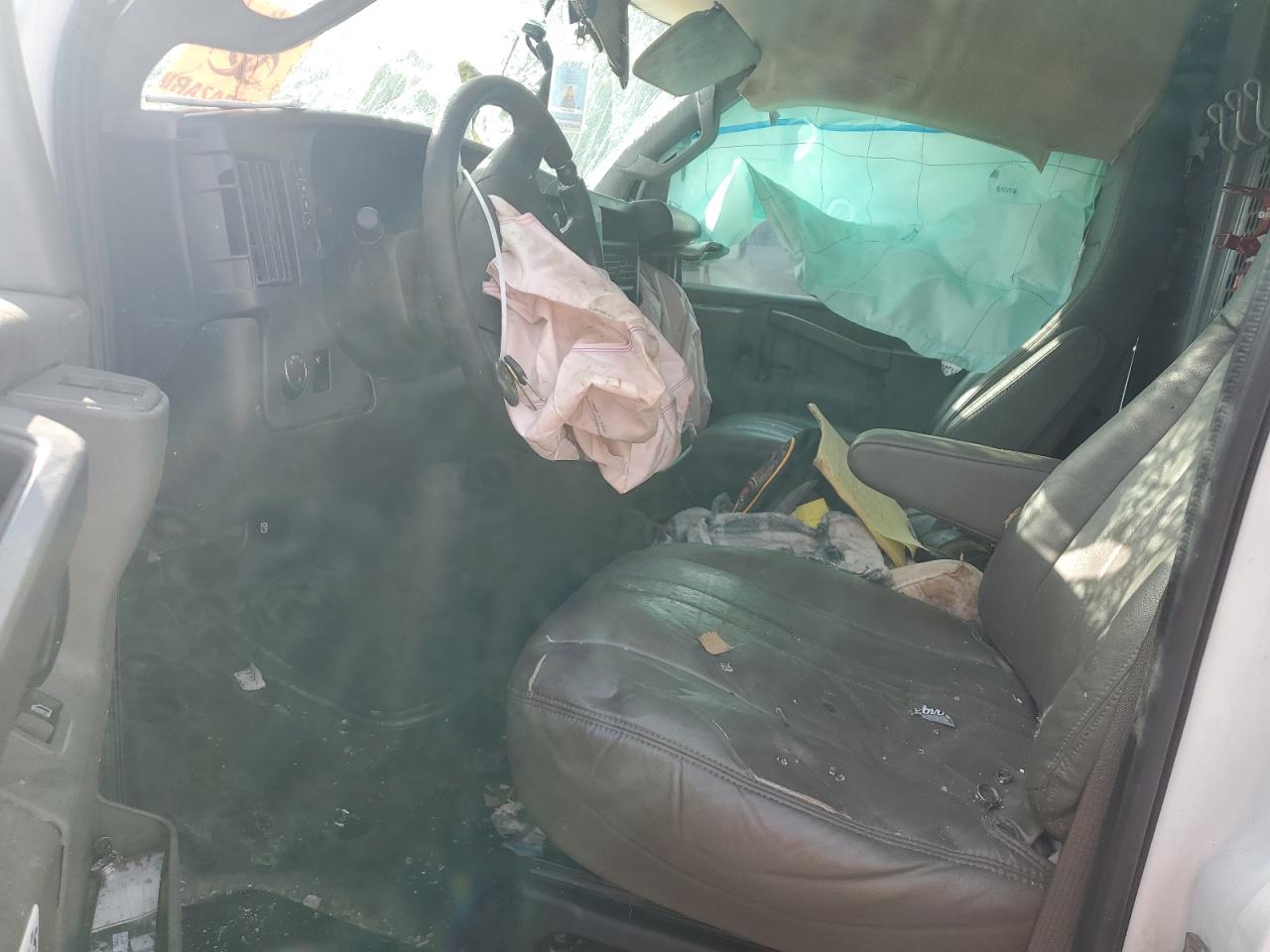 Lot #3312404119 2018 CHEVROLET EXPRESS G2