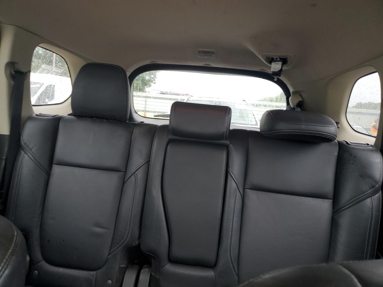 MITSUBISHI OUTLANDER SE