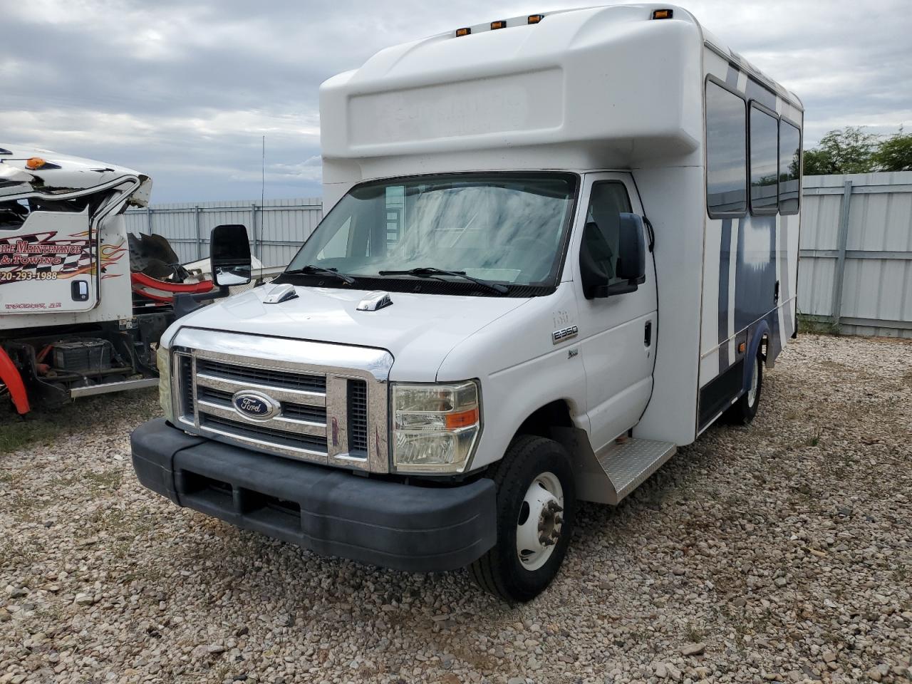 FORD ECONOLINE E350 SUPER DUTY CUTAWAY VAN