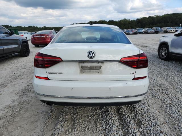 2017 VOLKSWAGEN PASSAT SEL 1VWCT7A30HC032203