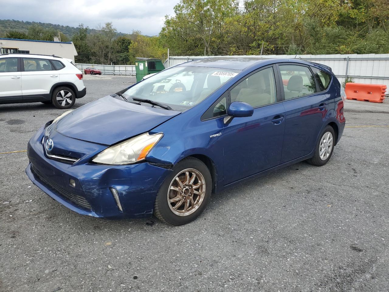 TOYOTA PRIUS V