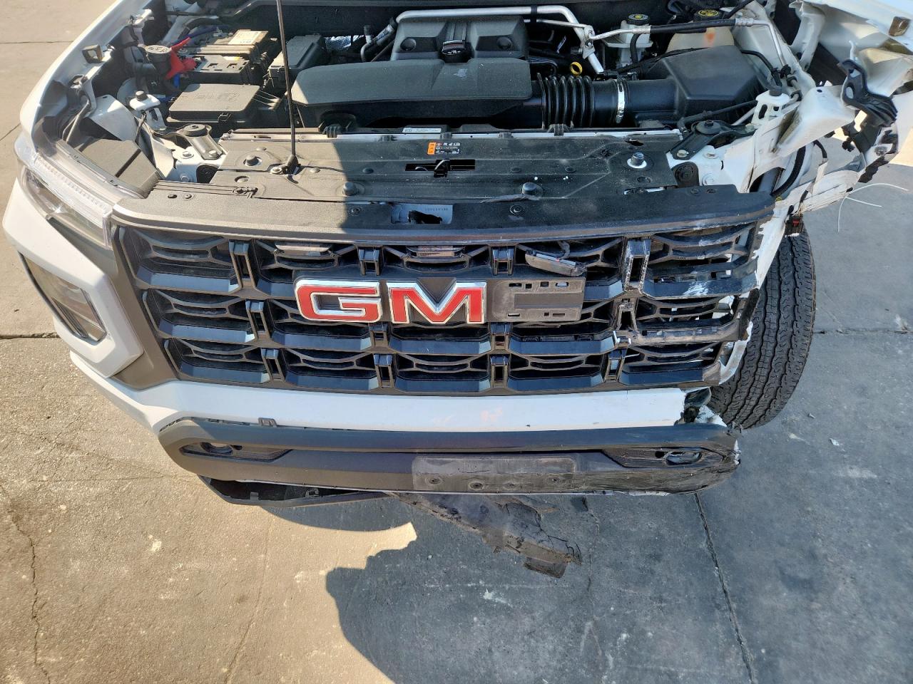 GMC CANYON ELEVATION