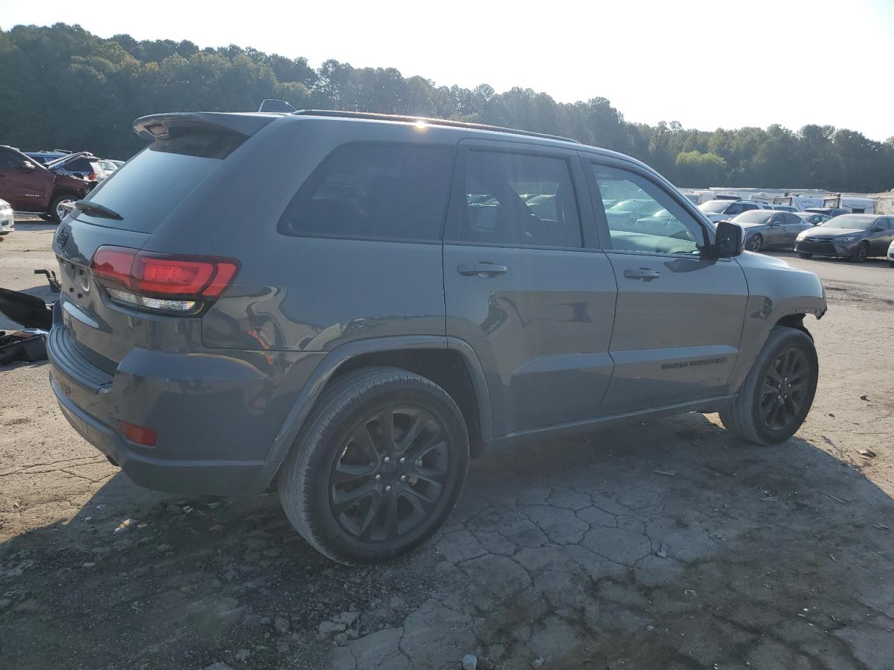 JEEP GRAND CHEROKEE LAREDO