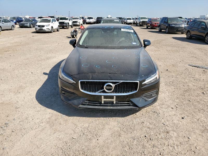 2021 VOLVO S60 T5 MOM 7JR102FK2MG091103