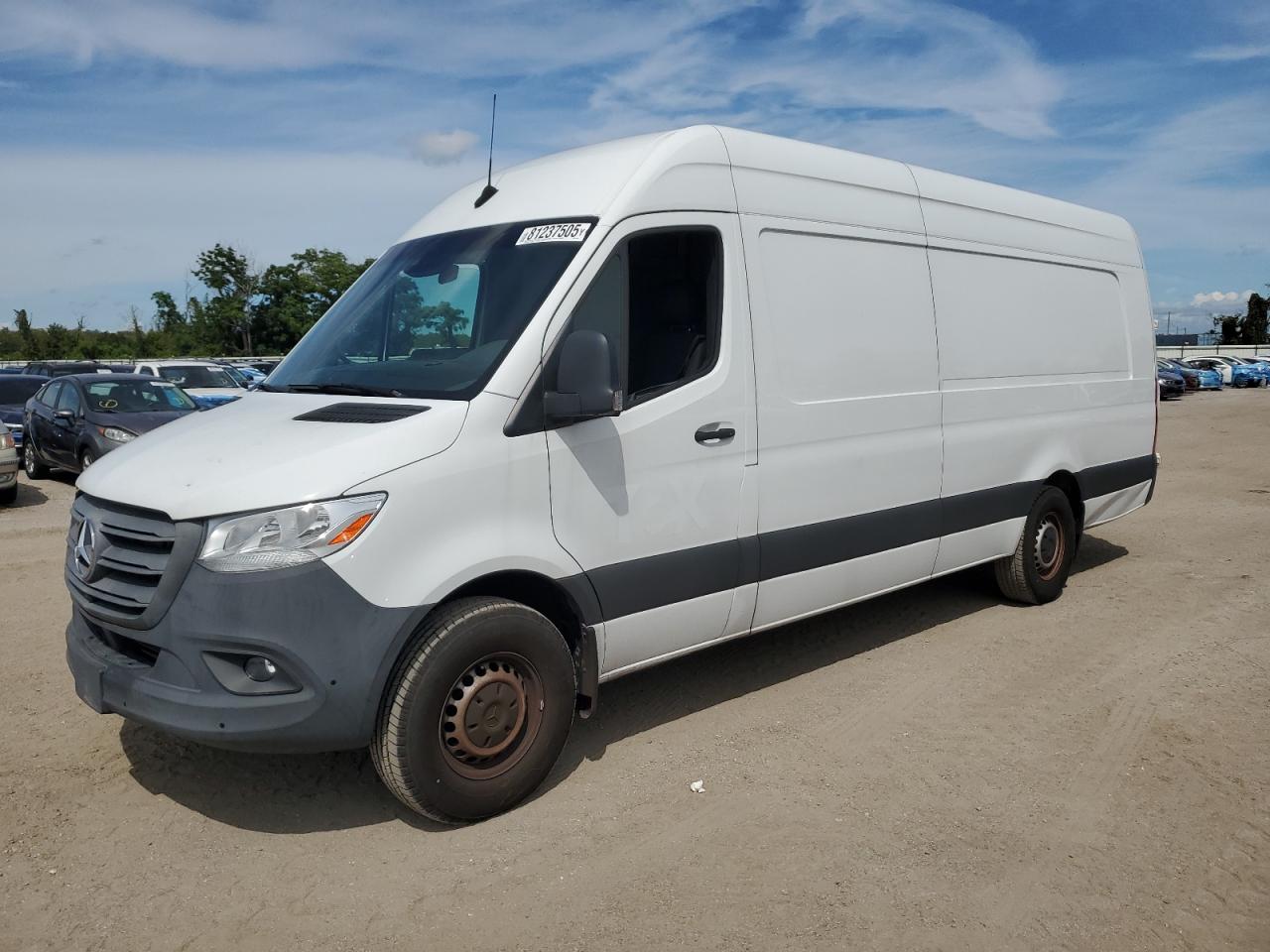 MERCEDES-BENZ SPRINTER 2500