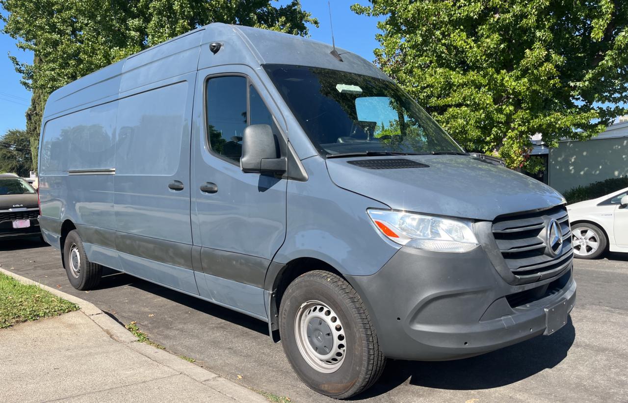 MERCEDES-BENZ SPRINTER 2500/3500