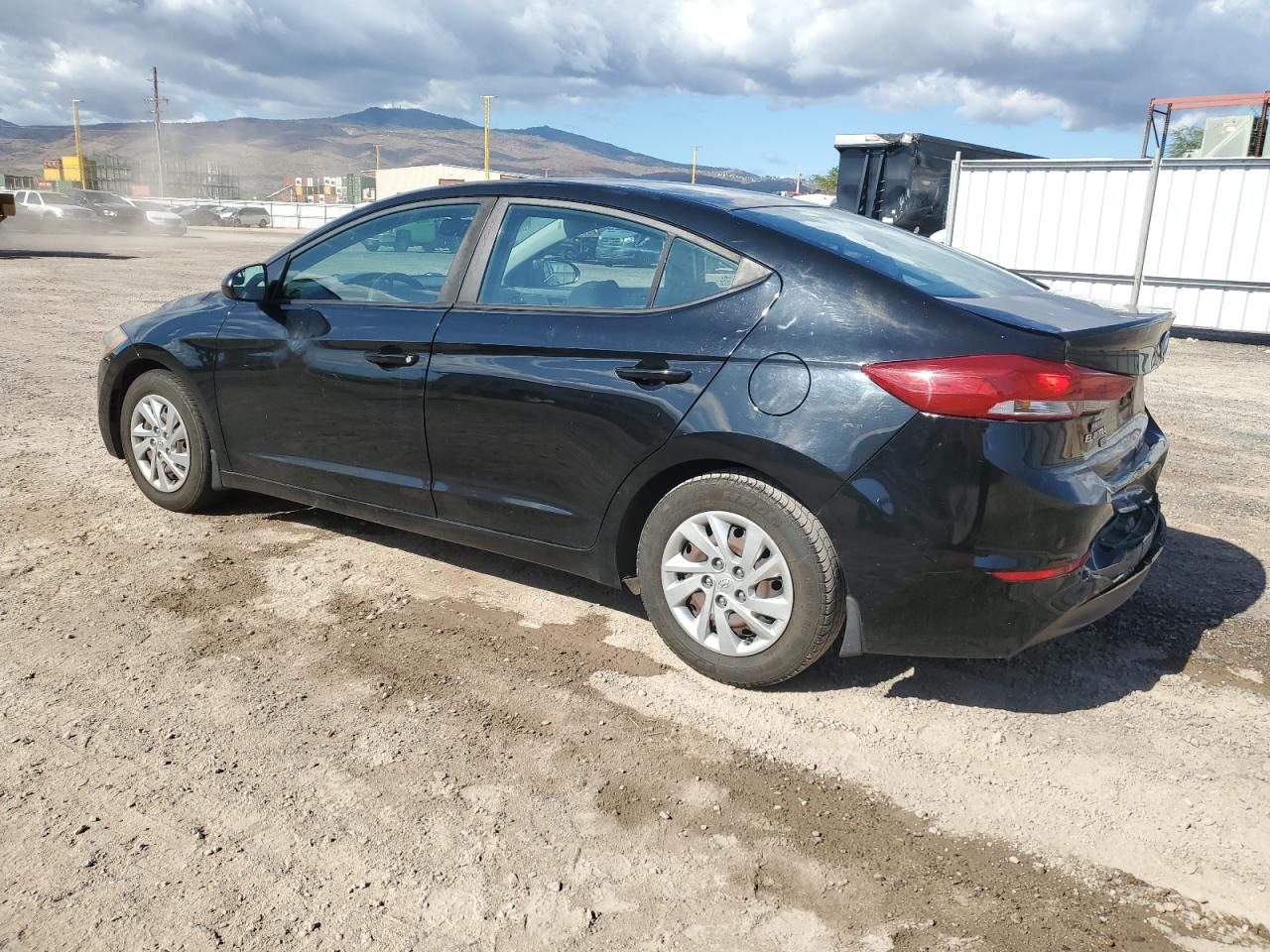 HYUNDAI ELANTRA SE