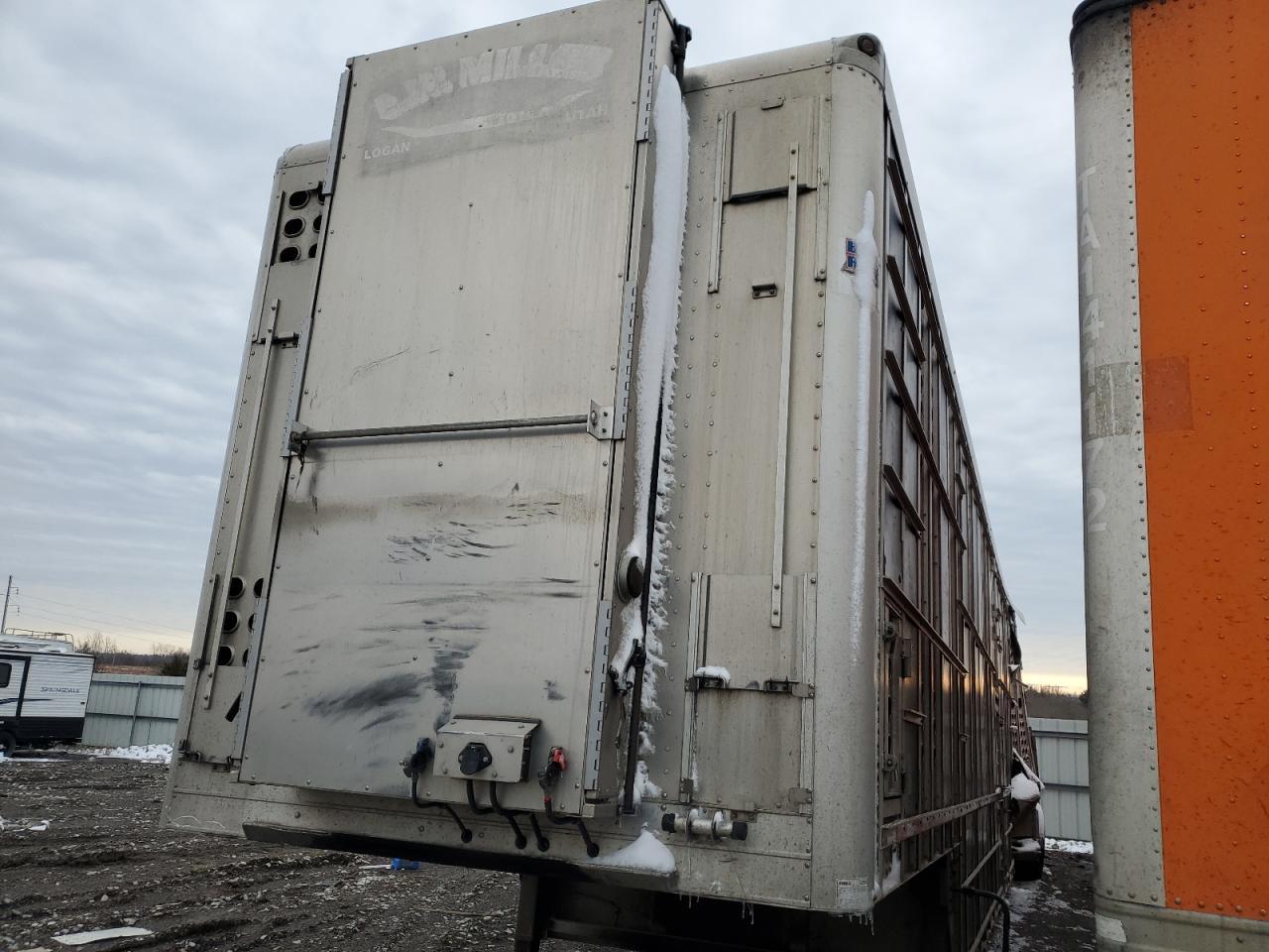 Lot #3259575025 2019 EBY LIVE STOCK