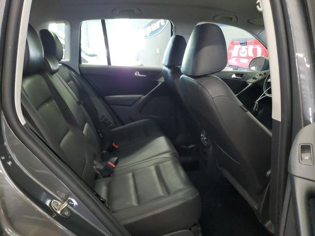 2016 VOLKSWAGEN TIGUAN S WVGBV7AX0GW001666