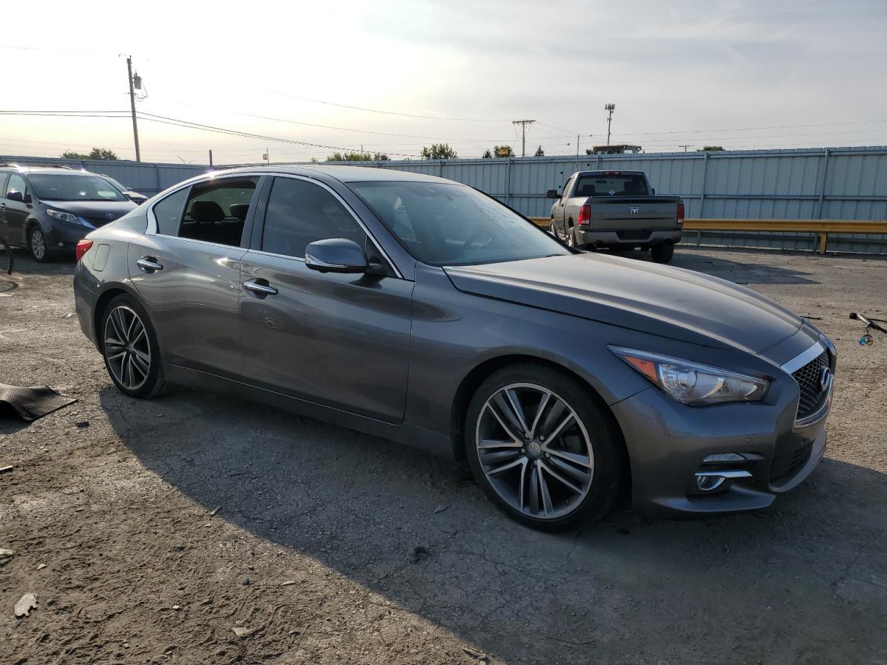 INFINITI Q50 HYBRID