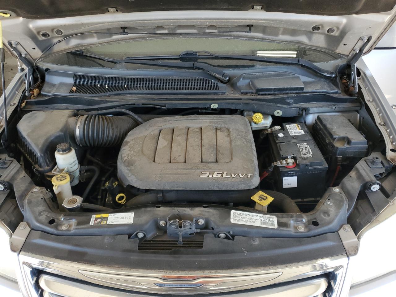 CHRYSLER TOWN & COUNTRY TOURING