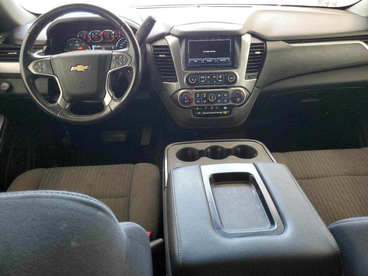 CHEVROLET SUBURBAN C1500 LS