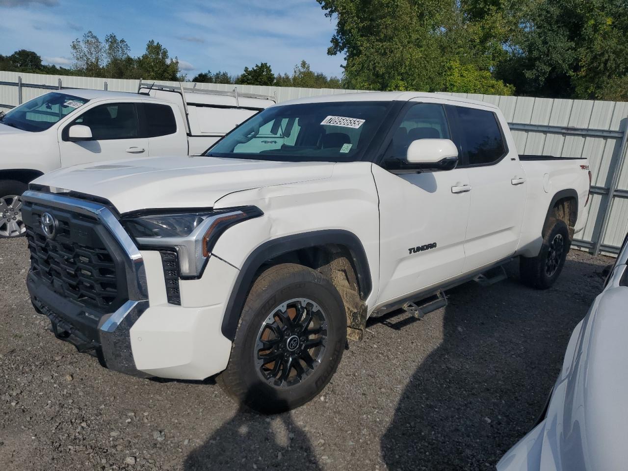 TOYOTA TUNDRA CREWMAX SR5