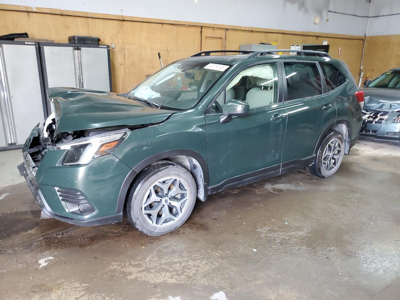  Salvage Subaru Forester