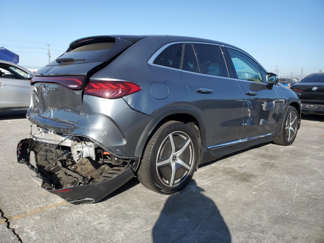 MERCEDES-BENZ EQE SUV 350+