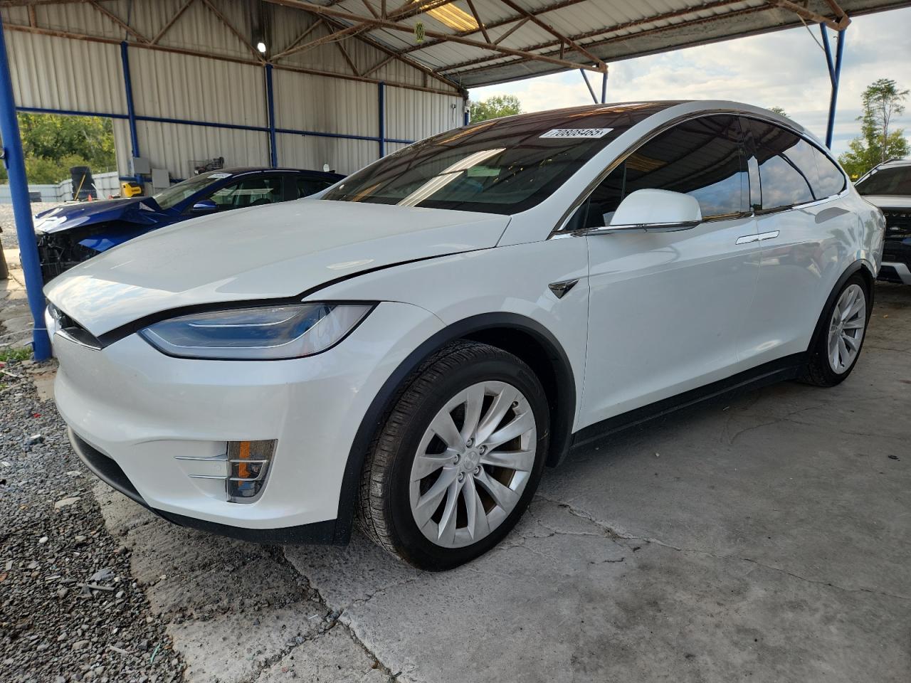 TESLA MODEL X