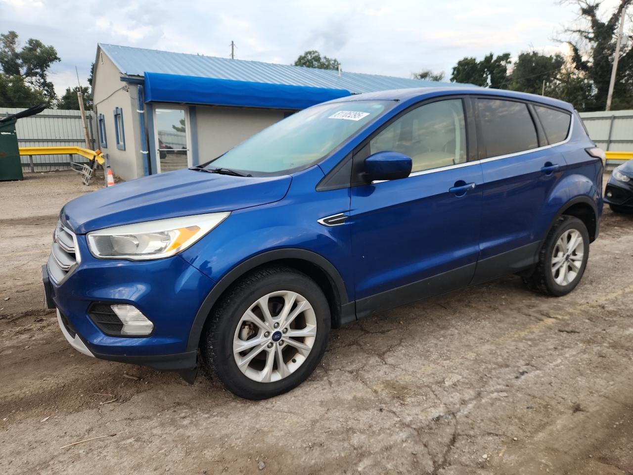 Lot #3279845305 2017 FORD ESCAPE SE