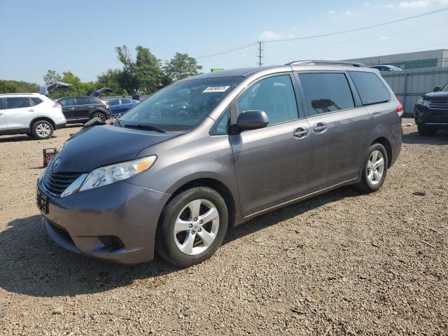 TOYOTA SIENNA LE