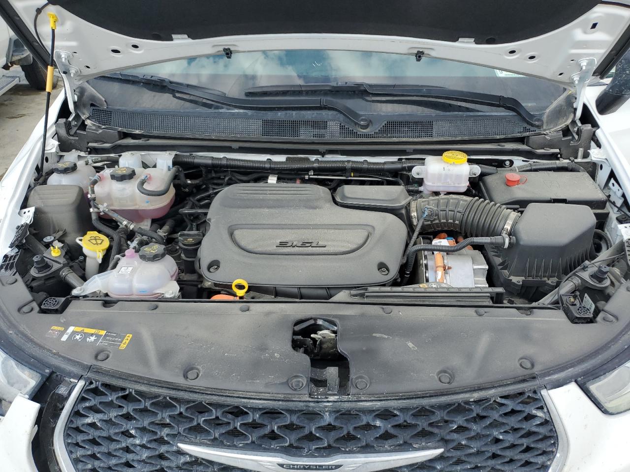 CHRYSLER PACIFICA HYBRID SELECT