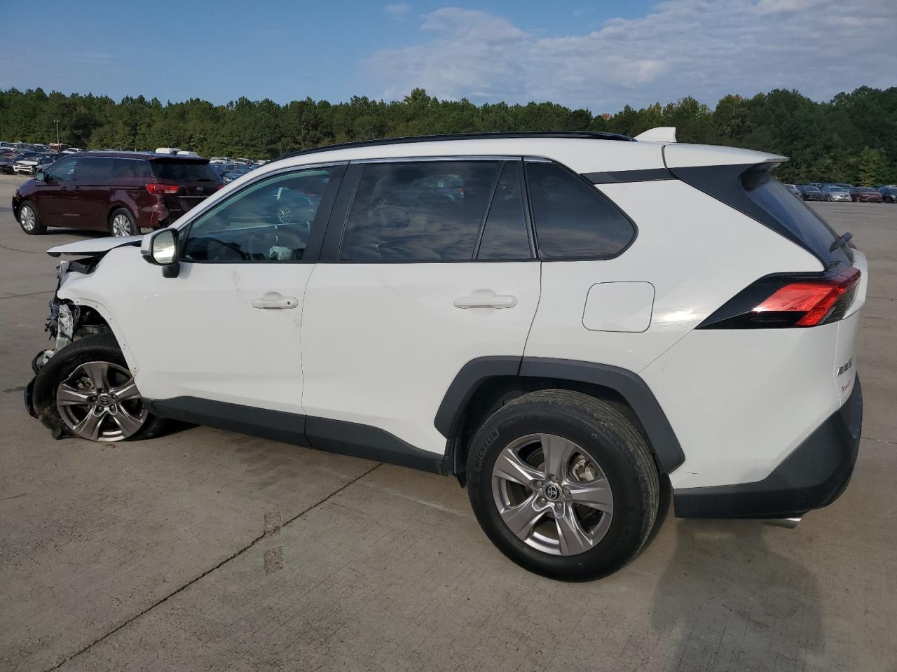 TOYOTA RAV4 XLE