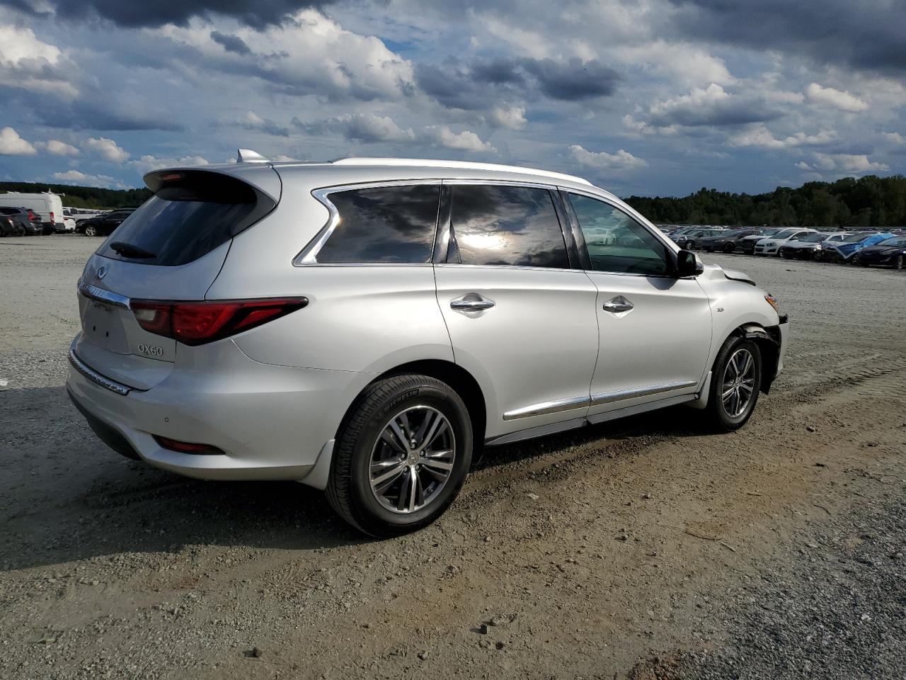 INFINITI QX60 LUXE