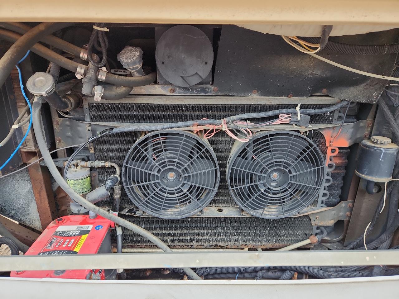 Lot #3294202940 1990 BOUNDER P30