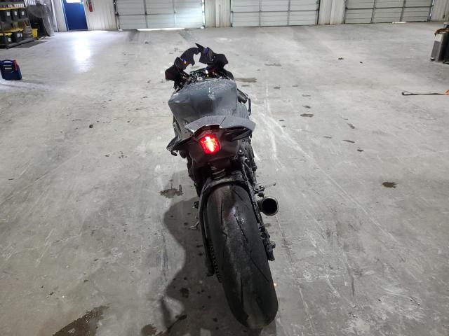 2023 YAMAHA YZFR1 JYARN66EXPA003292