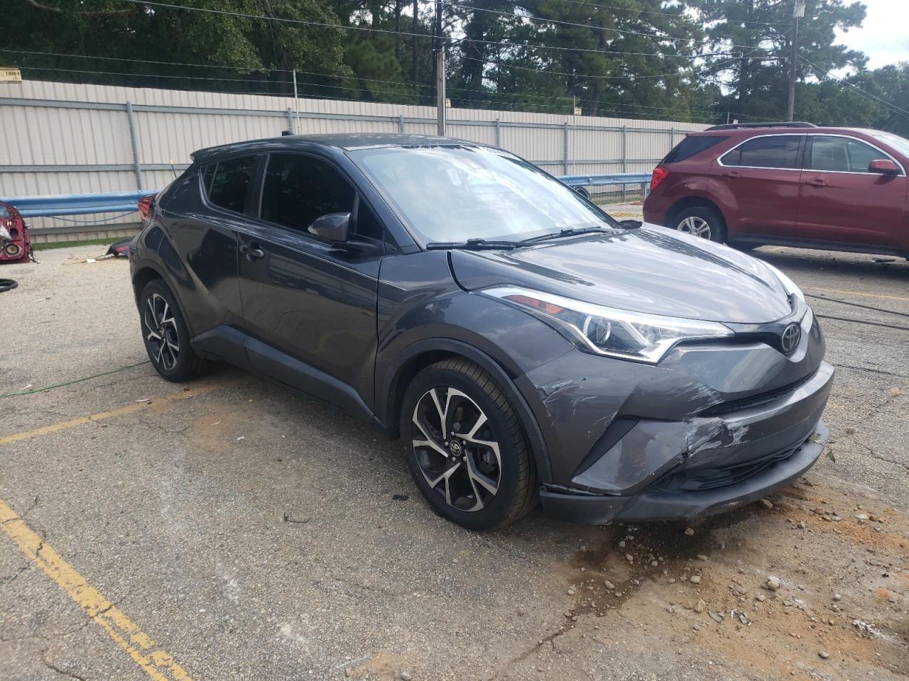TOYOTA C-HR XLE