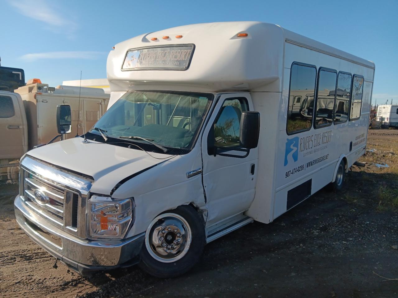 FORD ECONOLINE E450 SUPER DUTY CUTAWAY VAN