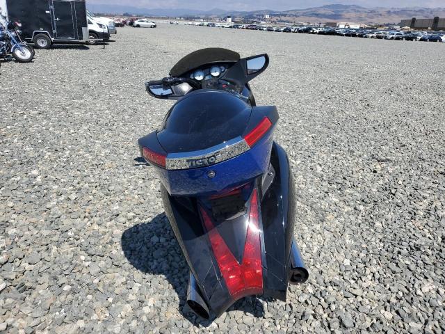 2011 VICTORY MOTORCYCLES VISION 8-B 5VPSA36NXB3003405