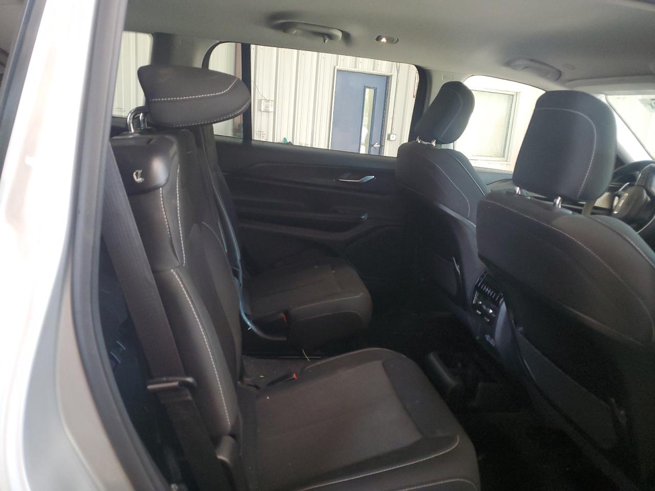 JEEP GRAND CHEROKEE L LAREDO