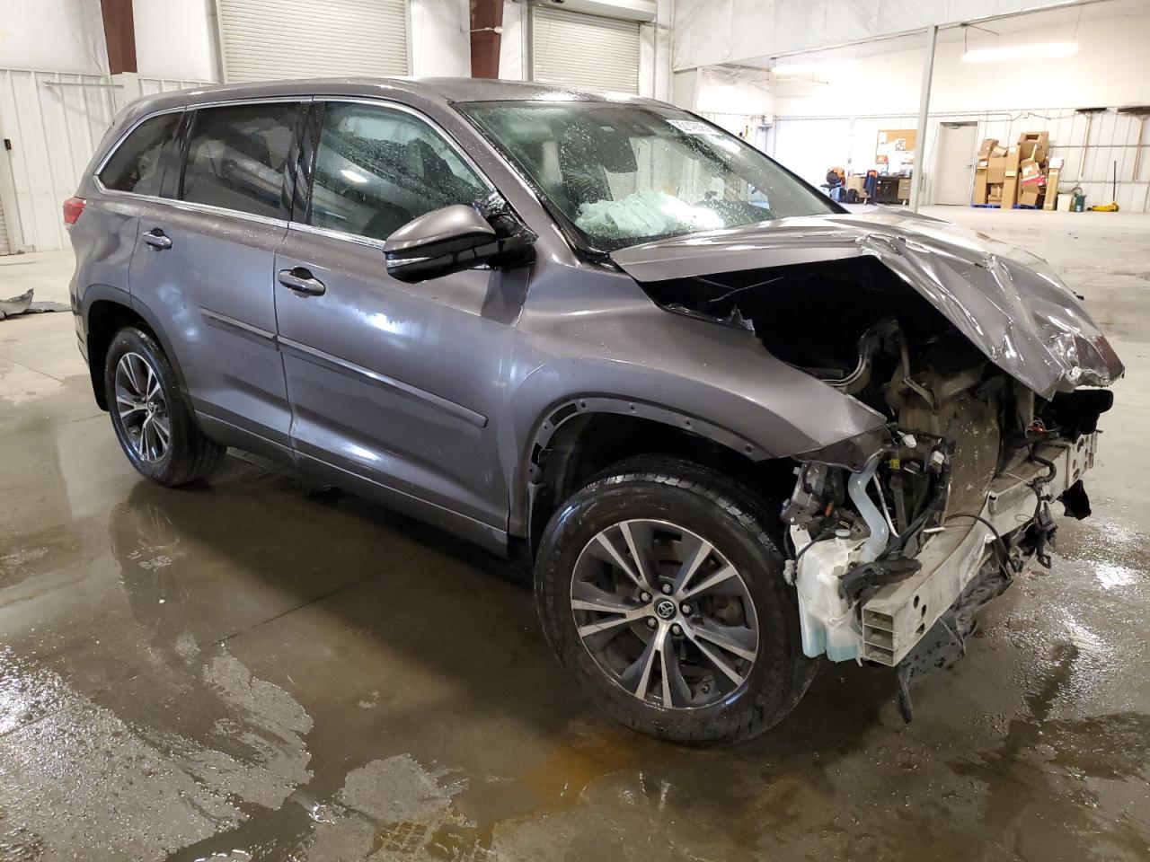 TOYOTA HIGHLANDER LE