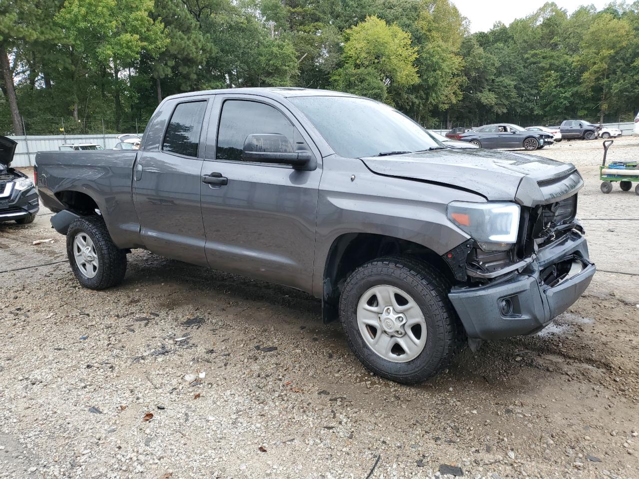 TOYOTA TUNDRA DOUBLE CAB SR