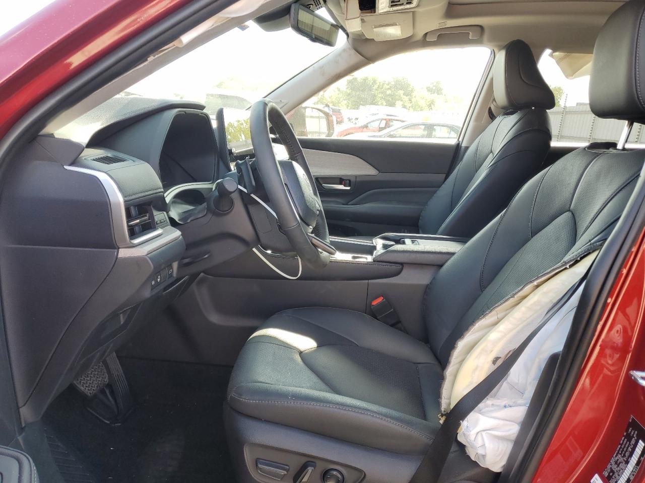 TOYOTA HIGHLANDER LE