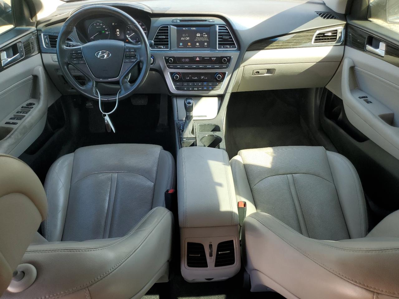 HYUNDAI SONATA HYBRID