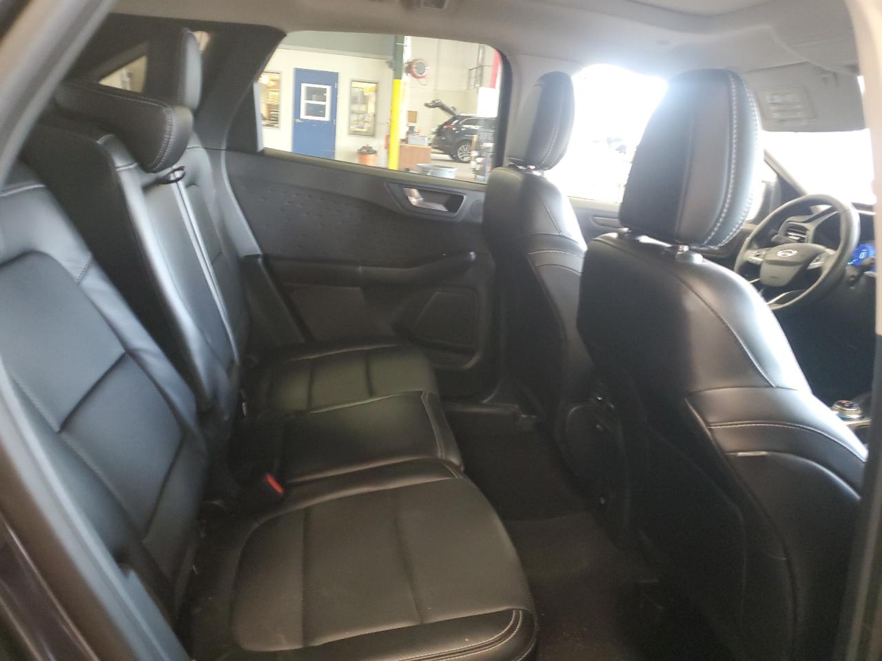 FORD ESCAPE TITANIUM