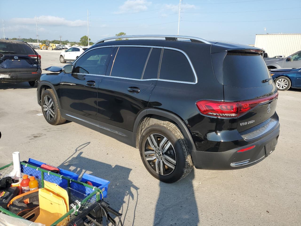 MERCEDES-BENZ EQB 250+