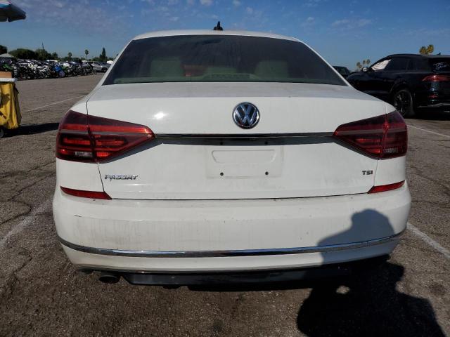2017 VOLKSWAGEN PASSAT R-L 1VWDT7A39HC000788