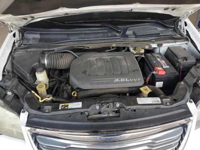 2015 CHRYSLER TOWN & COU 2C4RC1BG7FR588475