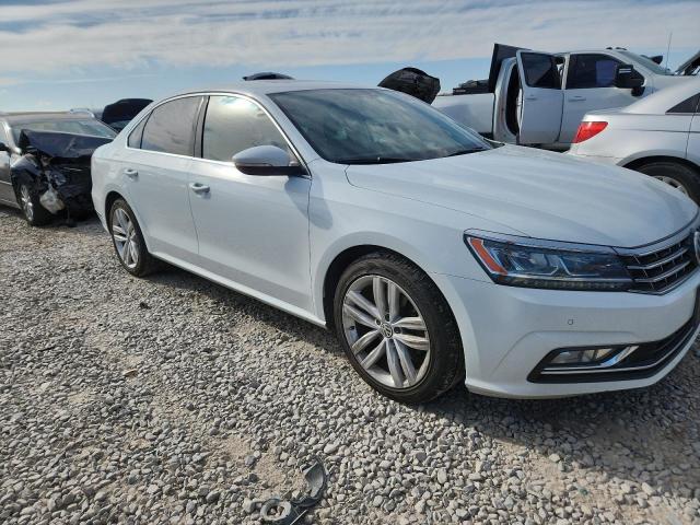 2018 VOLKSWAGEN PASSAT SE 1VWBA7A30JC030412