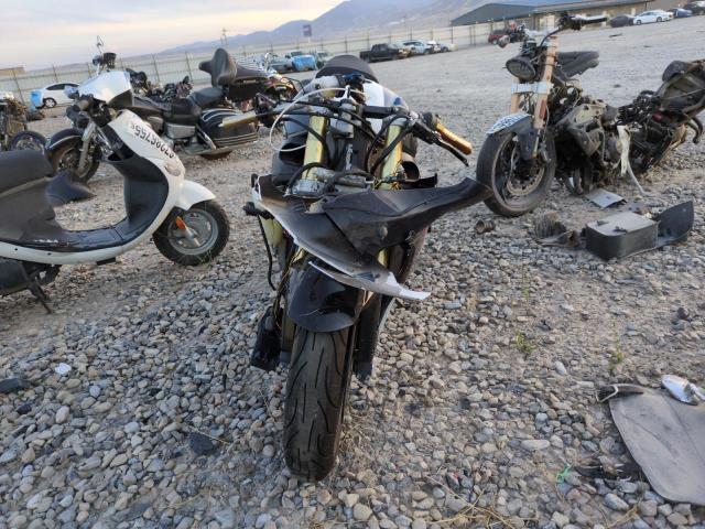 2005 SUZUKI GSX-R600 K JS1GN7CA252106677