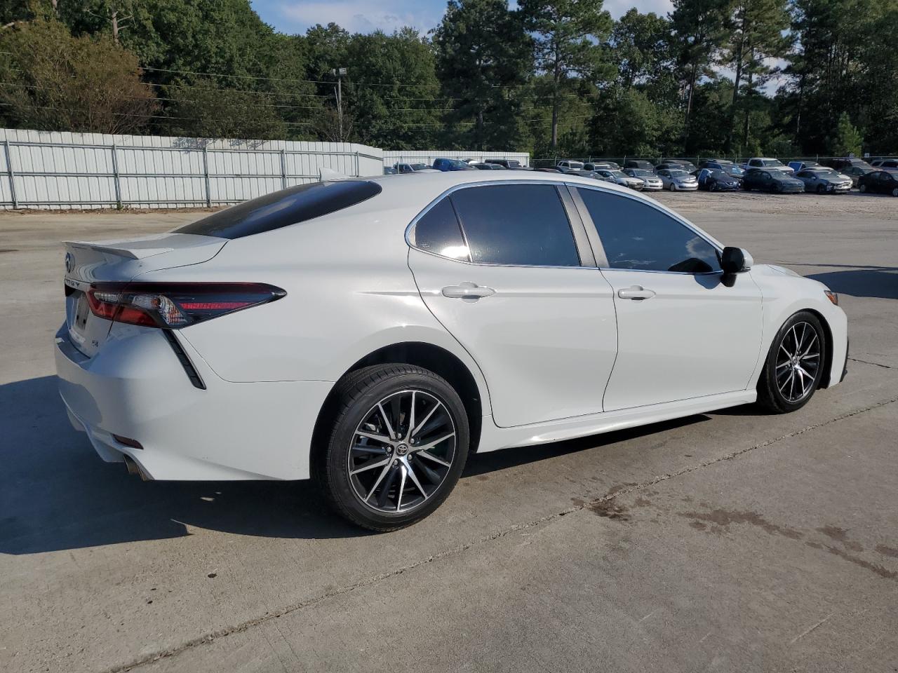 TOYOTA CAMRY SE NIGHT SHADE