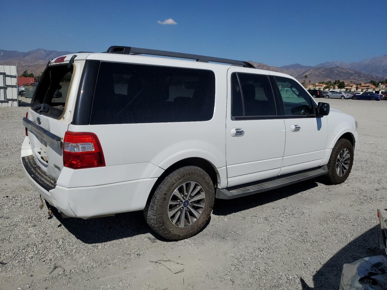 FORD EXPEDITION EL XLT