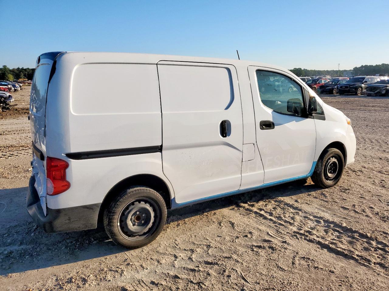 NISSAN NV200 2.5S